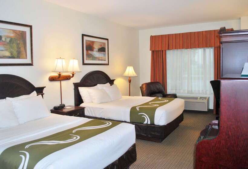 호텔 Quality Inn & Suites Airport North