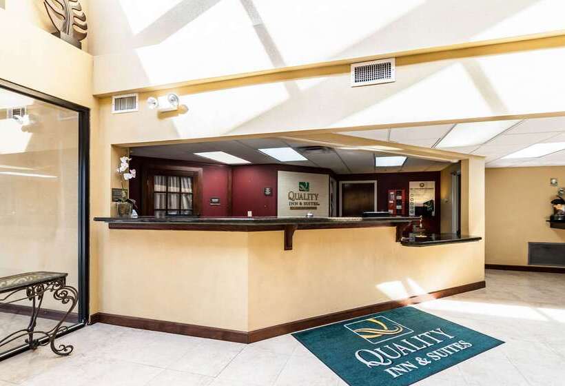 هتل Quality Inn And Suites Lafayette