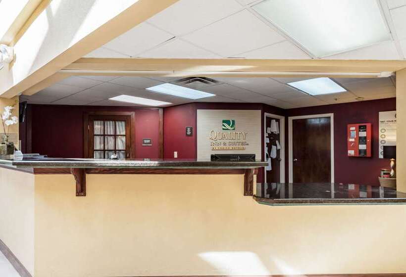 هتل Quality Inn And Suites Lafayette