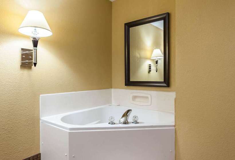 هتل Quality Inn And Suites Lafayette