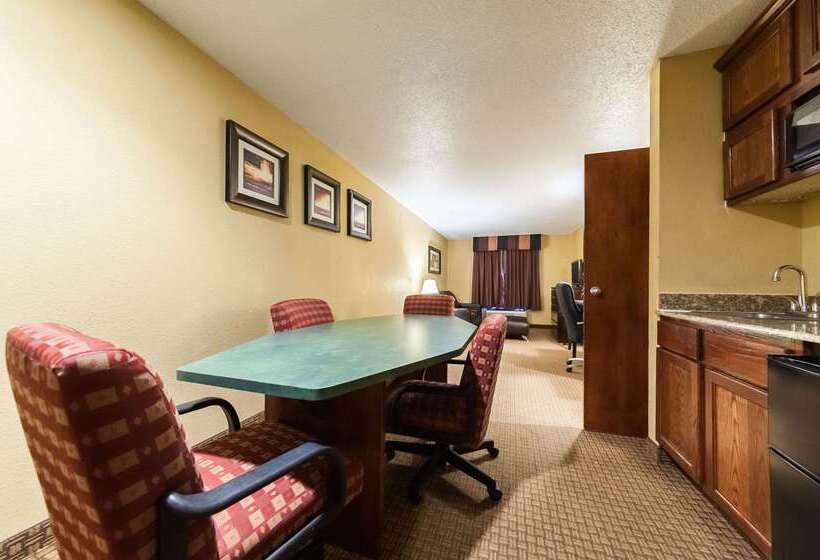 هتل Quality Inn And Suites Lafayette