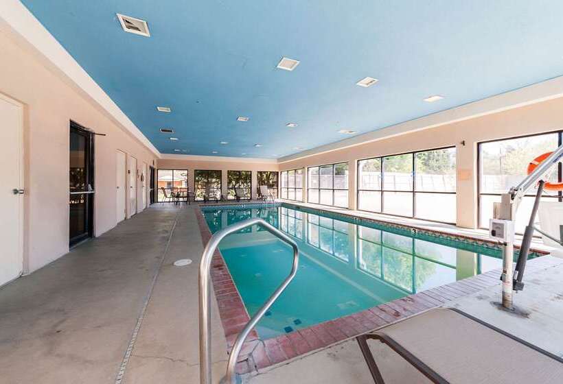 هتل Quality Inn And Suites Lafayette