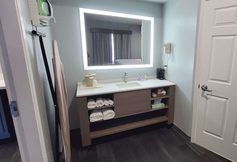 هتل Quality Inn And Suites Lafayette