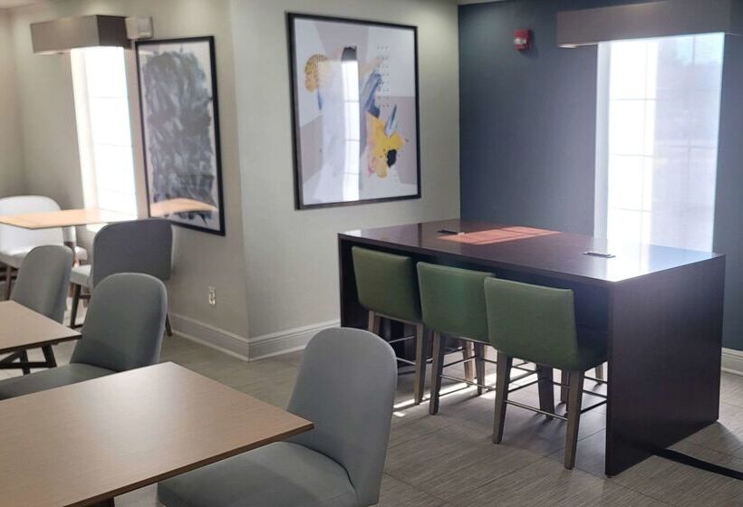 هتل Quality Inn And Suites Lafayette