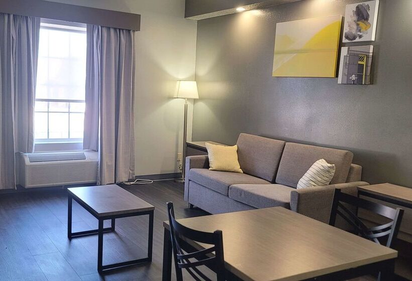 هتل Quality Inn And Suites Lafayette