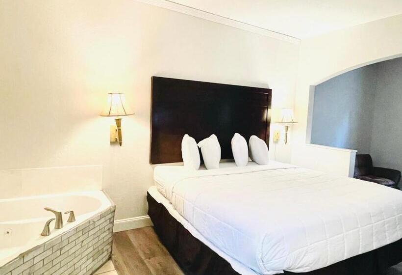 هتل Quality Inn And Suites Lafayette