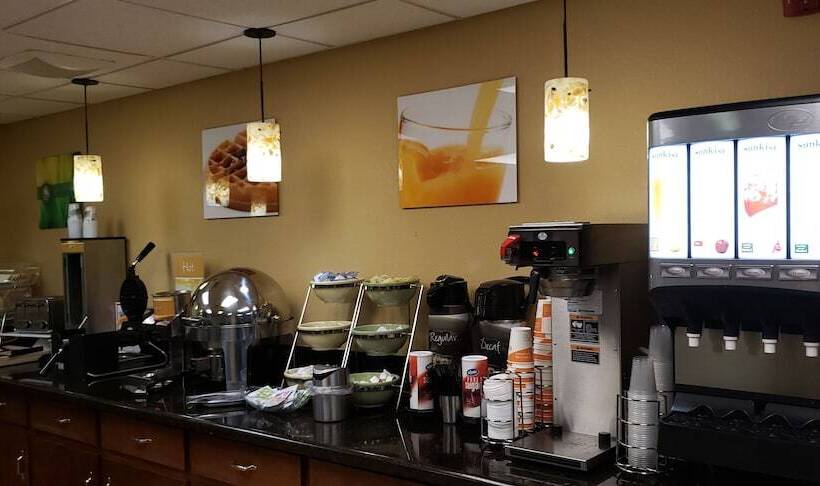 هتل Quality Inn And Suites Lafayette