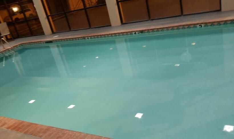 هتل Quality Inn And Suites Lafayette