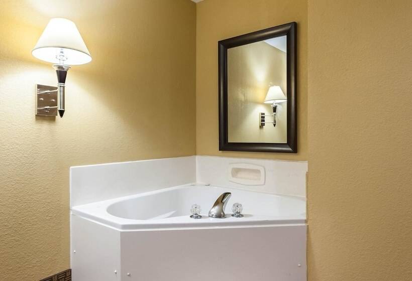 هتل Quality Inn And Suites Lafayette