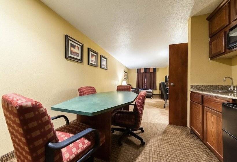 هتل Quality Inn And Suites Lafayette