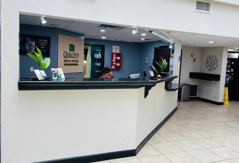 هتل Quality Inn And Suites Lafayette