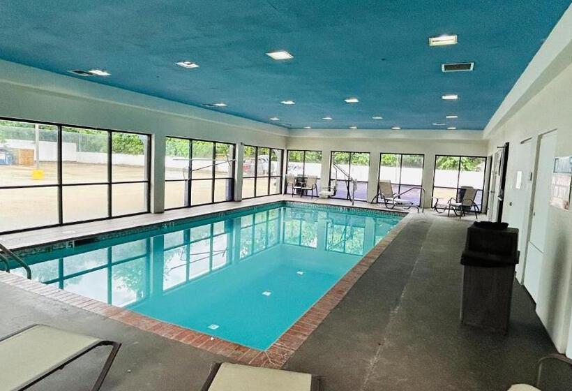 هتل Quality Inn And Suites Lafayette