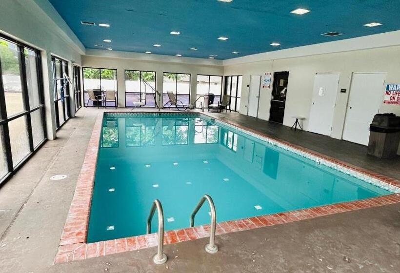 هتل Quality Inn And Suites Lafayette