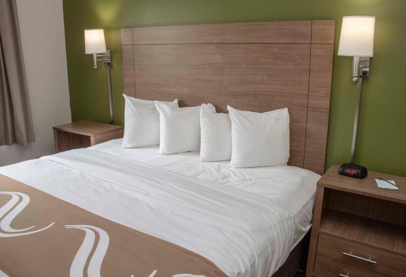 בית מלון כפרי Quality Suites Lake Wright  Norfolk Airport