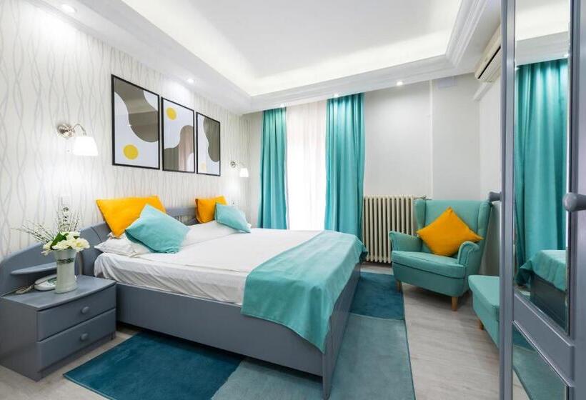 هتل Relax Comfort Suites