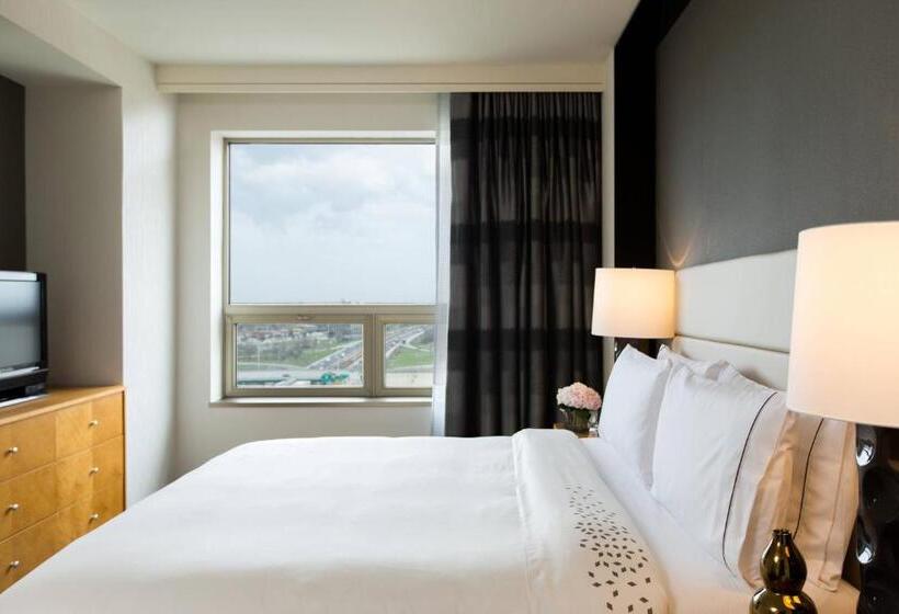 هتل Renaissance Chicago O Hare Suites
