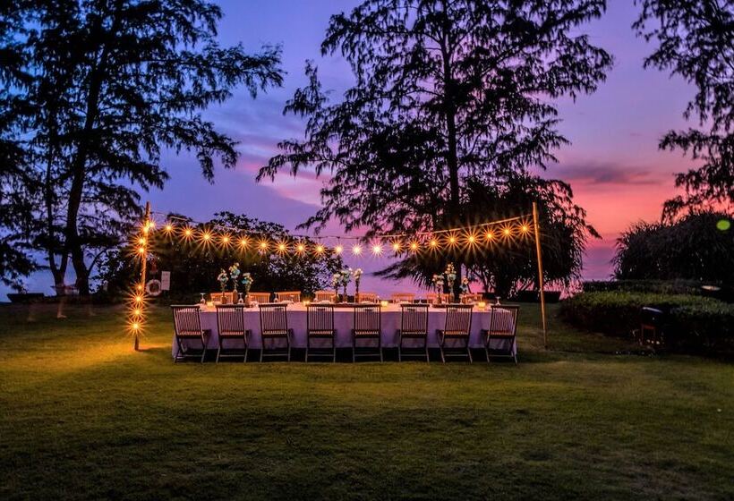 ホテル Renaissance Phuket Resort & Spa