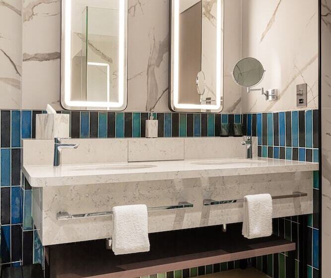 Resorts World Sentosa   Hotel Ora