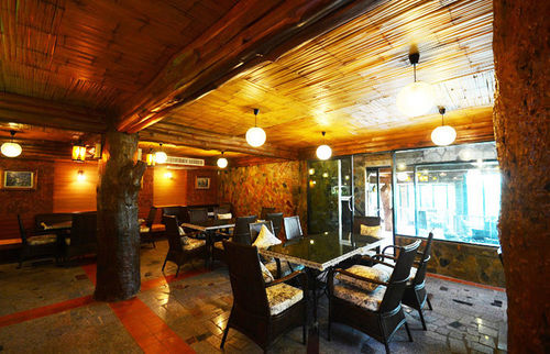 호텔 River Kwai Botanic Delight Resort