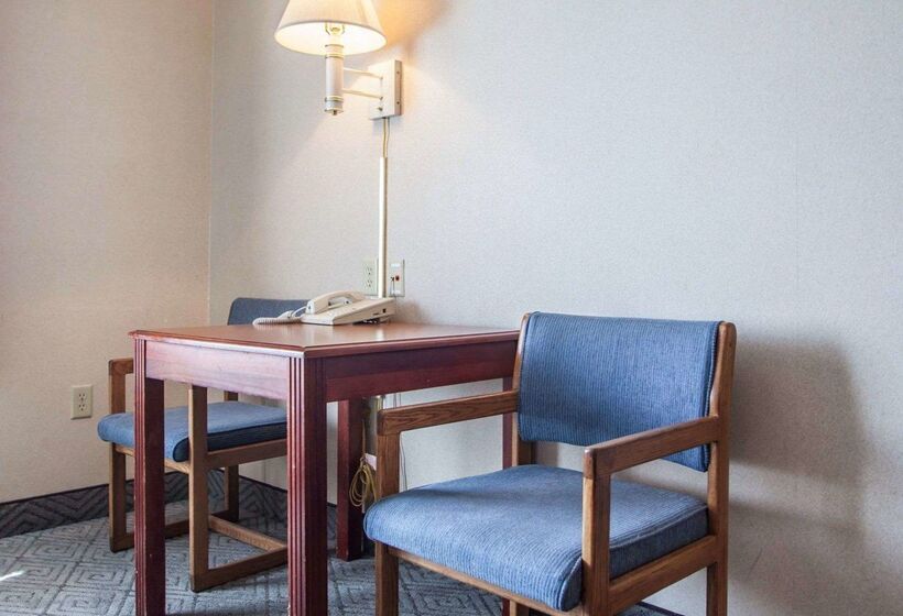 酒店 Rodeway Inn & Suites Milwaukee Airport