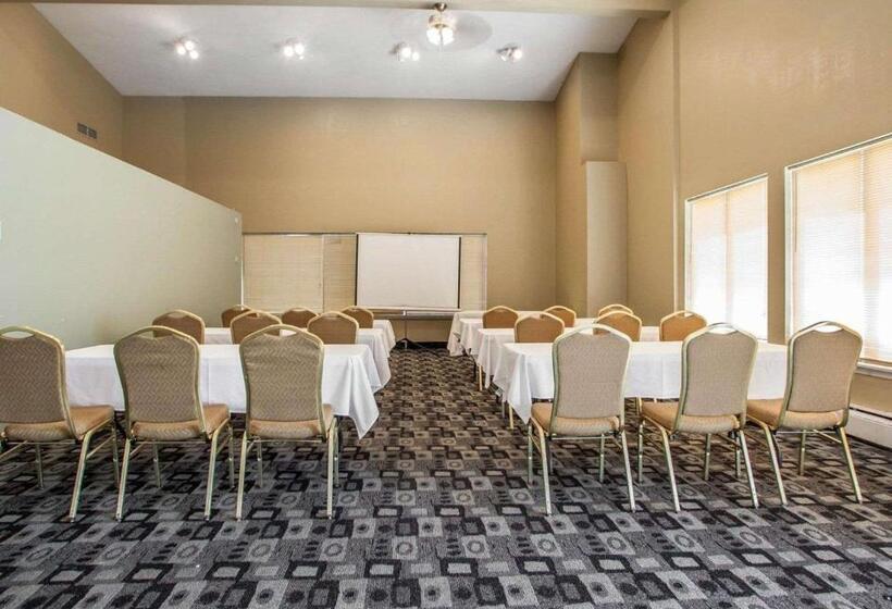 酒店 Rodeway Inn & Suites Milwaukee Airport