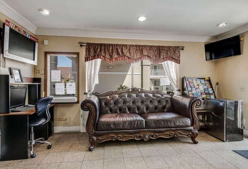 호텔 Rodeway Inn Old Town Temecula