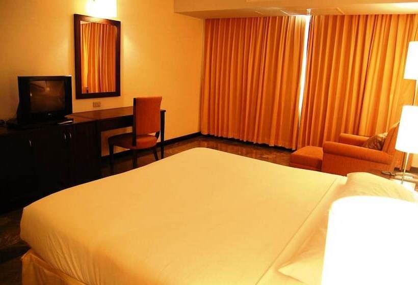 Отель Royal Lanna