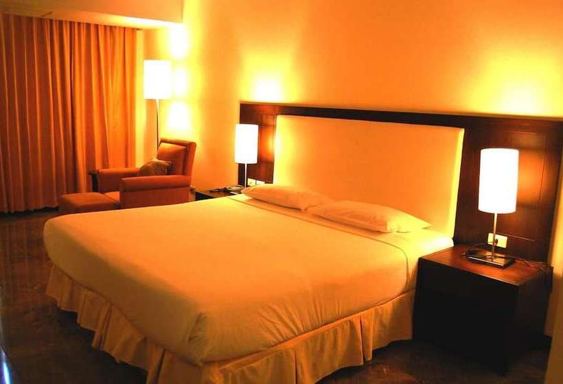 Отель Royal Lanna