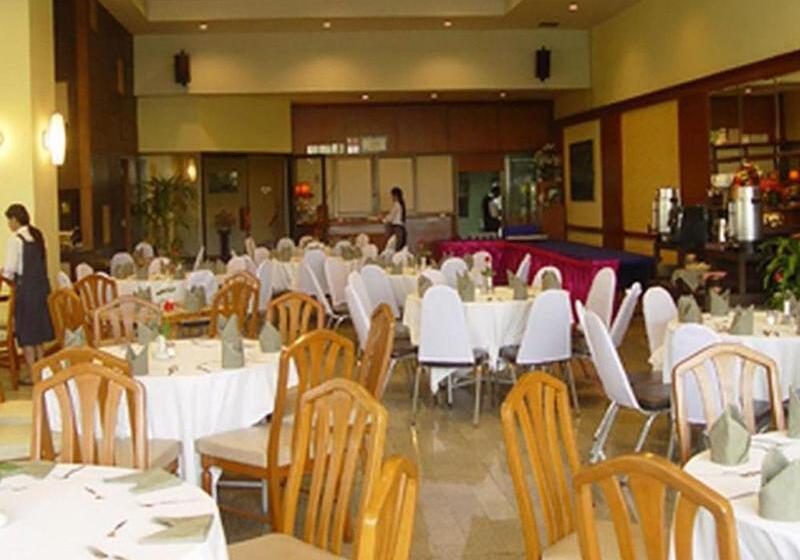 Отель Royal Lanna