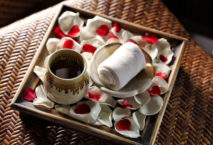 فندق Sareeraya Villas & Suites