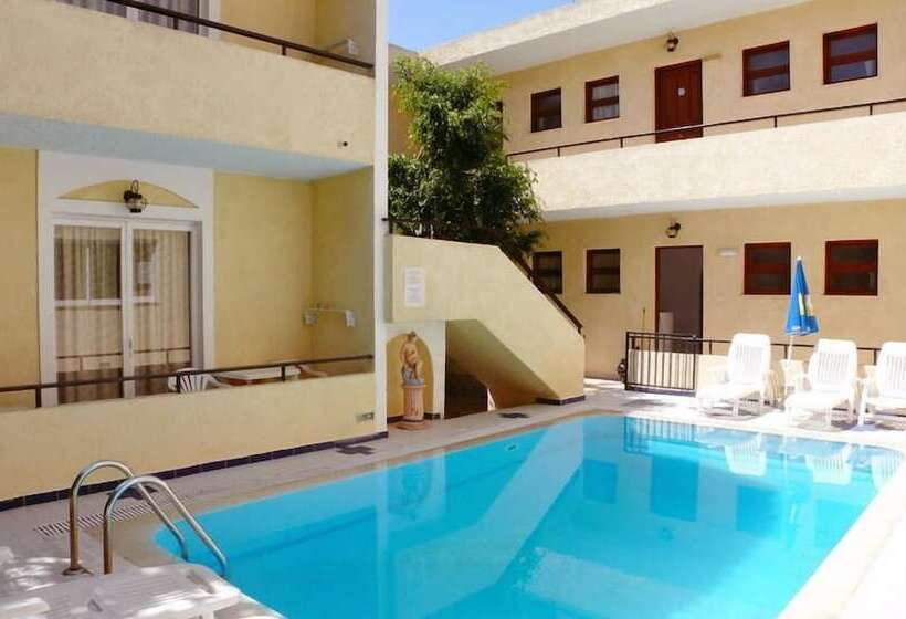 ホテル Senia Studios