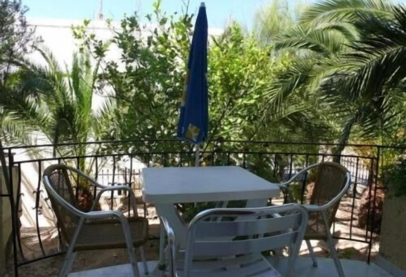 ホテル Senia Studios