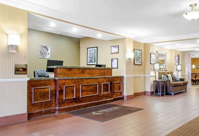 هتل Spark By Hilton Montgomery Eastchase