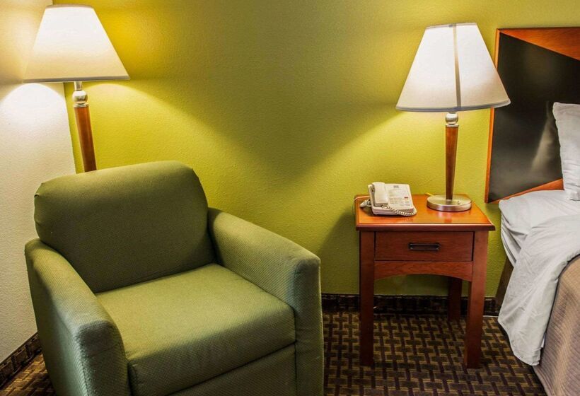 هتل Sleep Inn South Bend Airport