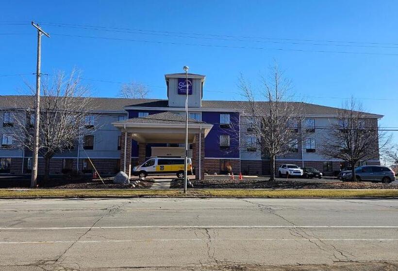 בית מלון כפרי Sleep Inn & Suites Airport