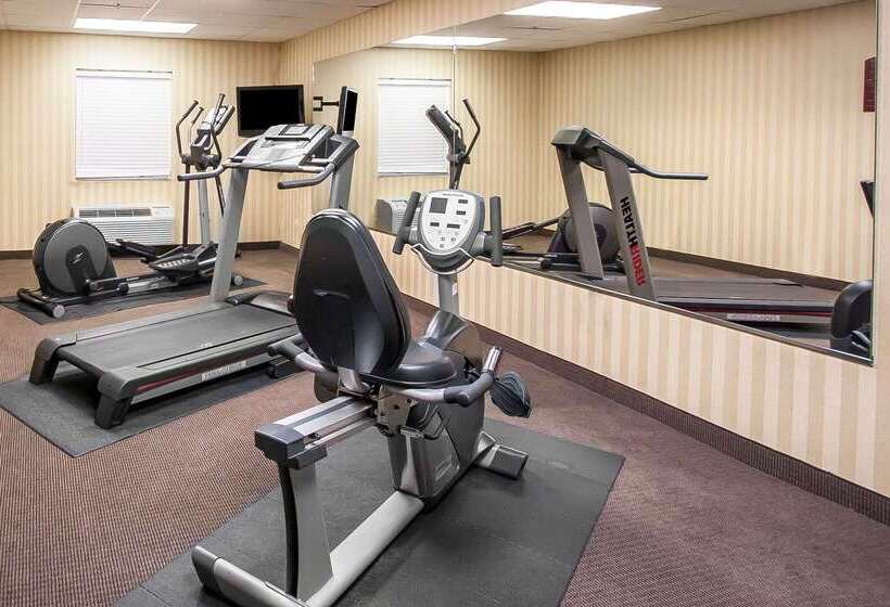 בית מלון כפרי Surestay By Best Western Pearl Jackson Airport