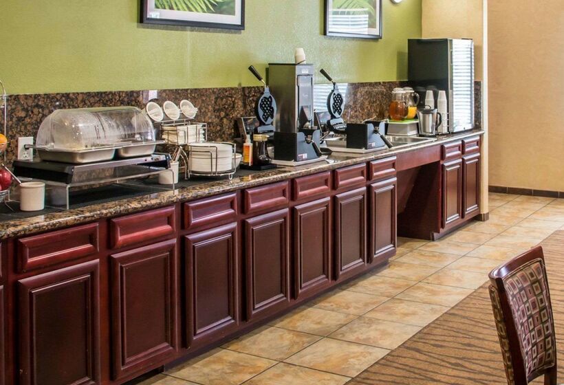 Отель Sleep Inn & Suites At Six Flags