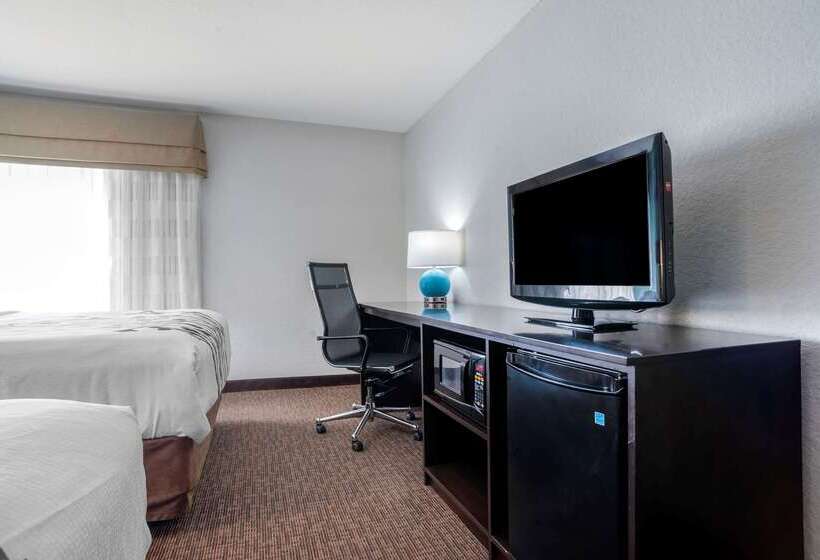 בית מלון כפרי Sleep Inn & Suites Auburn Campus Area I85