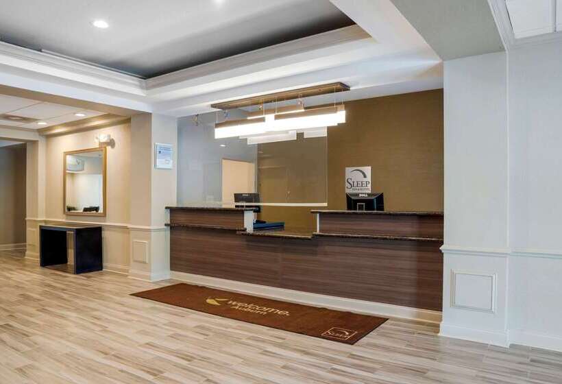 בית מלון כפרי Sleep Inn & Suites Auburn Campus Area I85