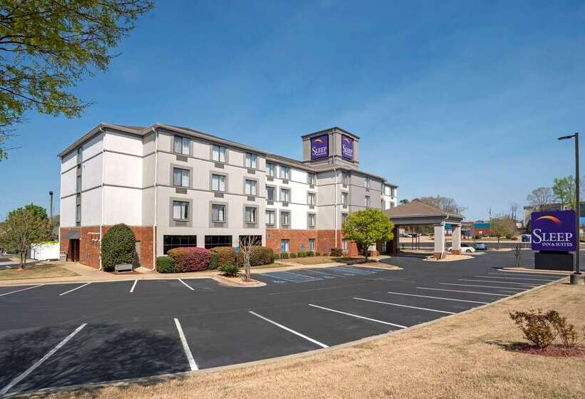 בית מלון כפרי Sleep Inn & Suites Auburn Campus Area I85
