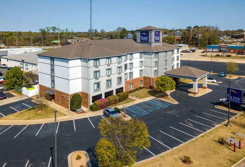בית מלון כפרי Sleep Inn & Suites Auburn Campus Area I85