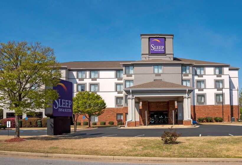בית מלון כפרי Sleep Inn & Suites Auburn Campus Area I85