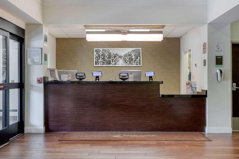 בית מלון כפרי Sleep Inn & Suites