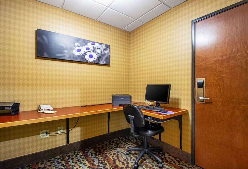 בית מלון כפרי Sleep Inn & Suites Madison   Monona