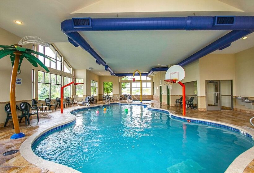 בית מלון כפרי Sleep Inn & Suites Madison   Monona