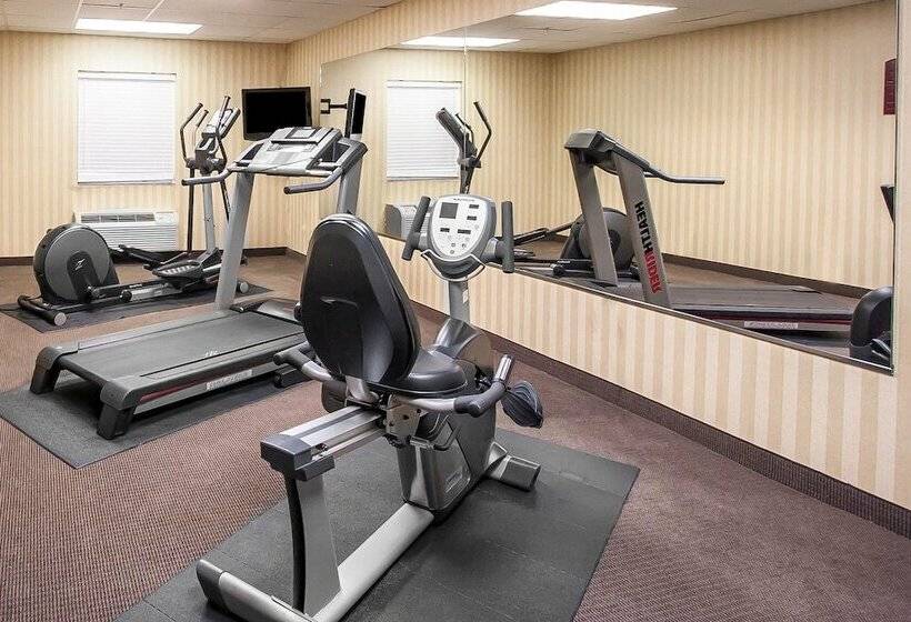 בית מלון כפרי Surestay By Best Western Pearl Jackson Airport