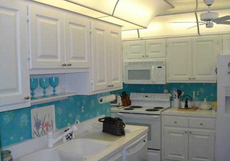 فندق Southsea Tower Apartments, Marco Island