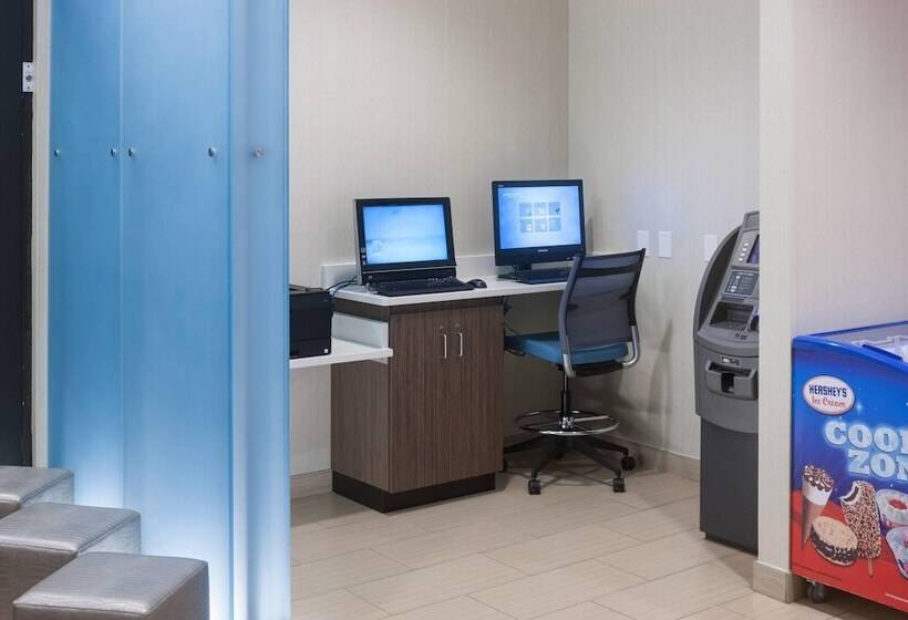 酒店 Springhill Suites By Marriott Orlando At Seaworld