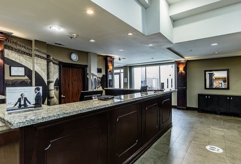 فندق Staybridge Suites Laredo, An Ihg