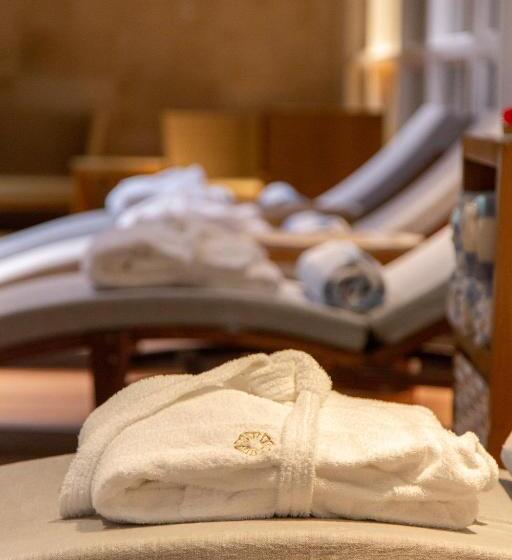 בית מלון כפרי Taj Cape Town